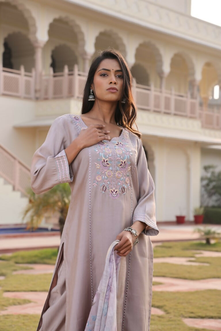 Jyoti Fashion Women's Beige Cotton Silk Hand Work with Floral Printed Kurta Set | Swadesiicart