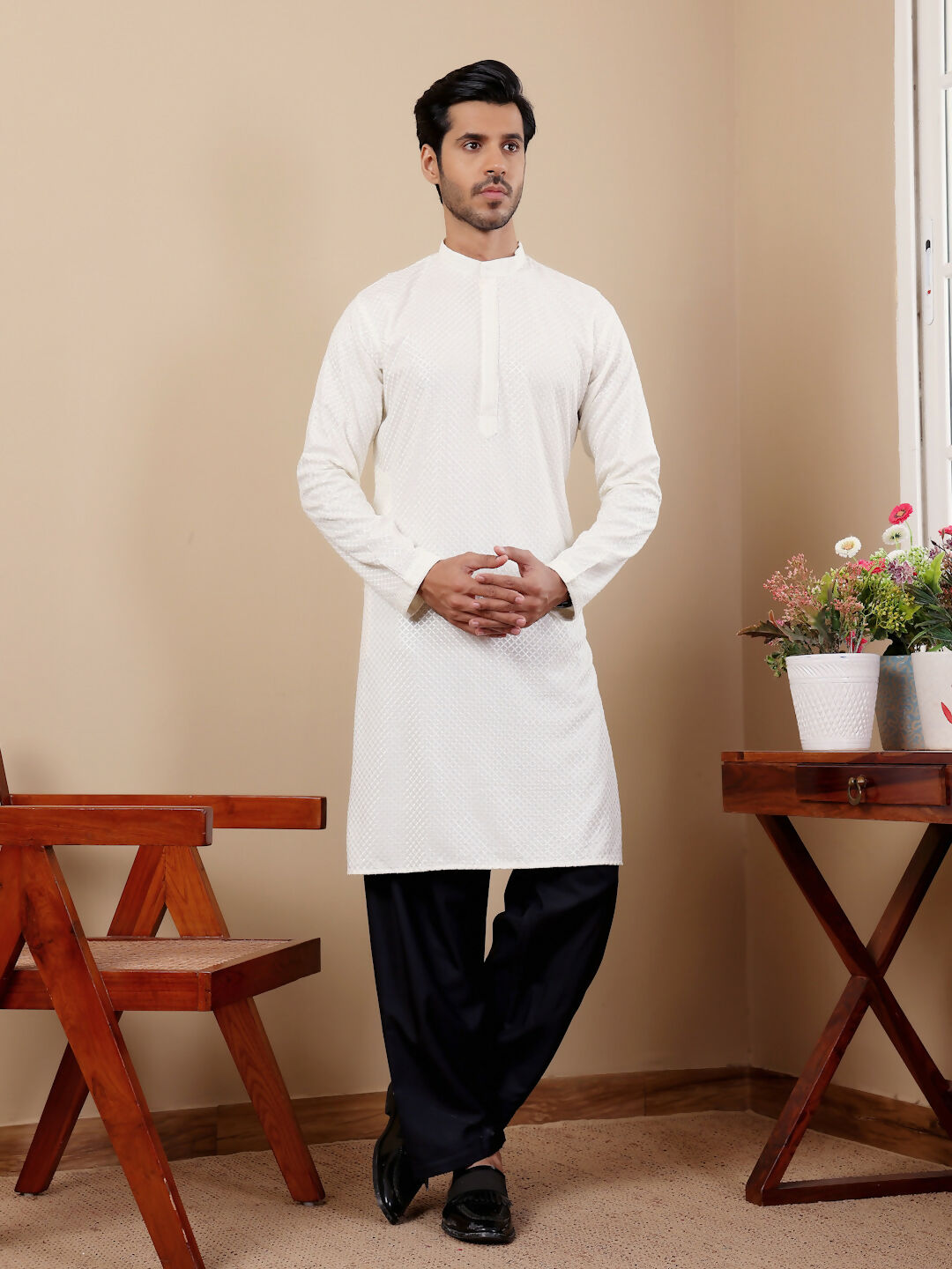 White Viscose Designer Chikankari Embroidery Work Men's Kurta - Mahotsav | Swadesiicart