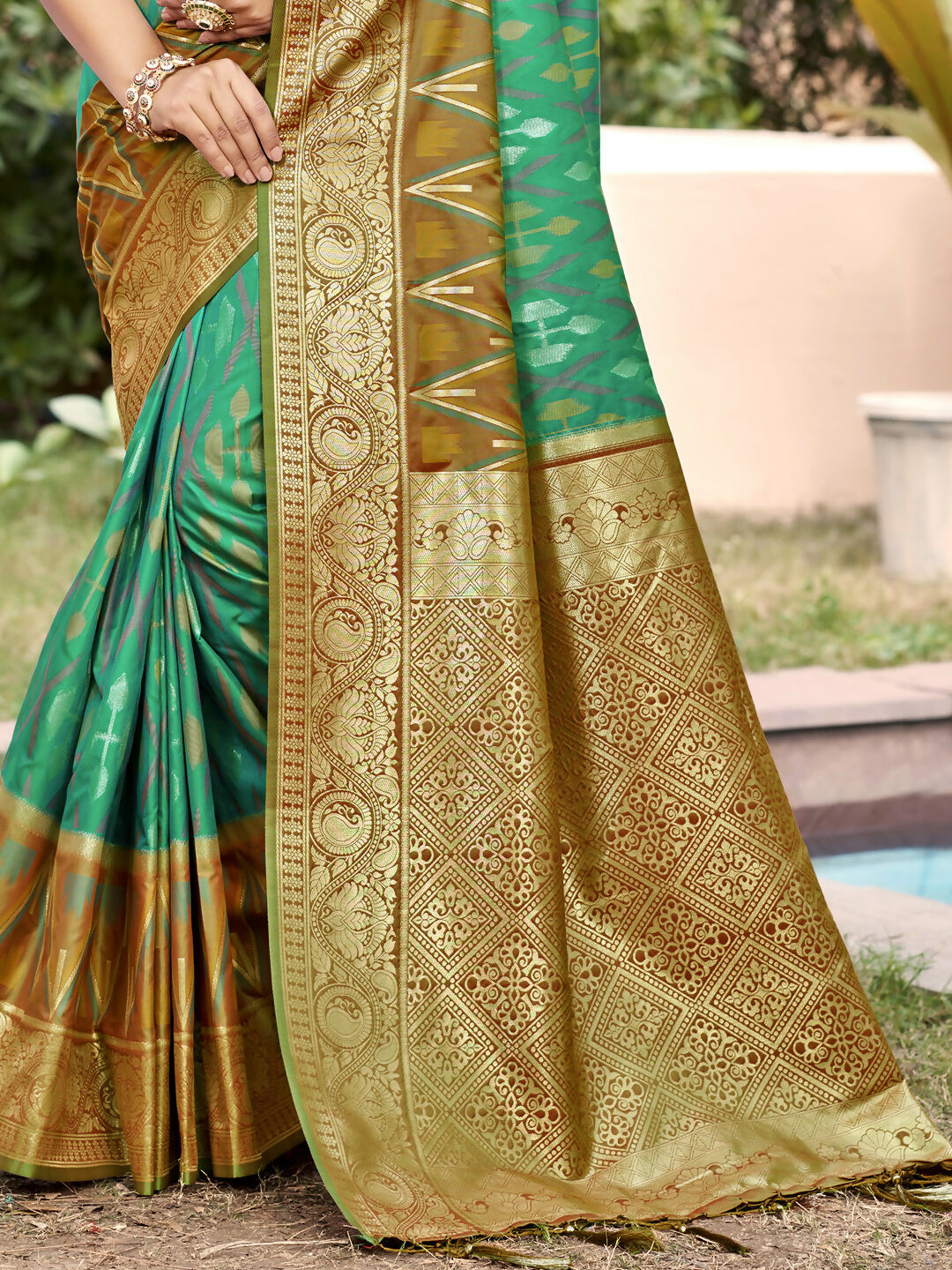 Shree Shyam Fashion Rama Green Pochampally Silk Saree