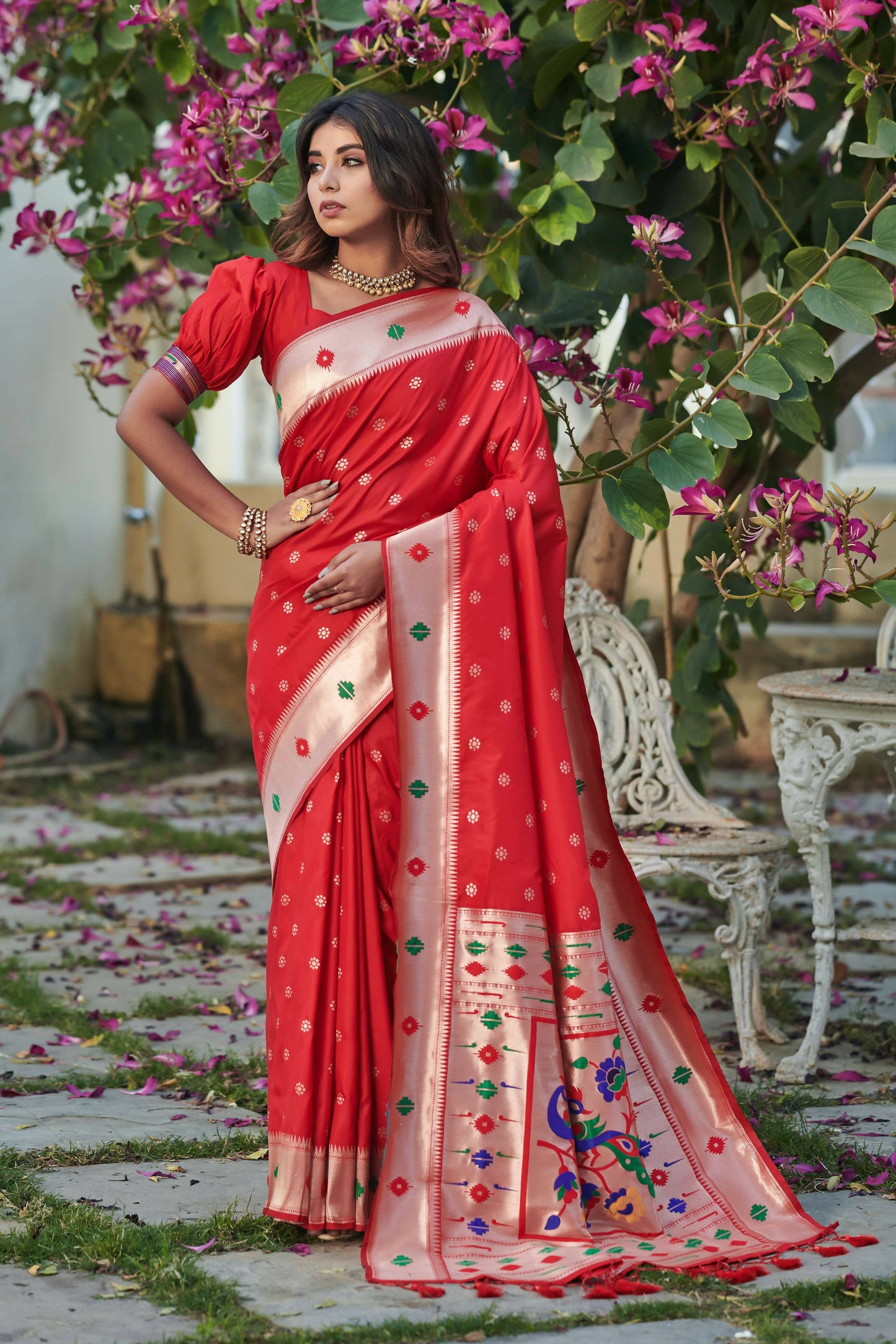 Vishnu Weaves Women's Red Banarasi Silk Zari Woven Paithani Saree with Unstitched Blouse - Swadesiicart