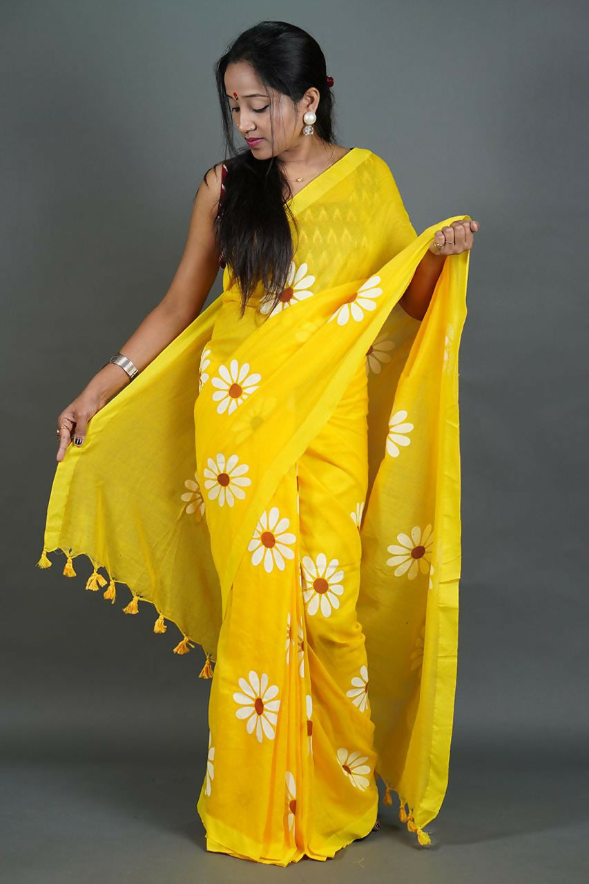 Exclusive Collection Yellow Pure Cotton Saree With Sunflower Design - Swadesiicart