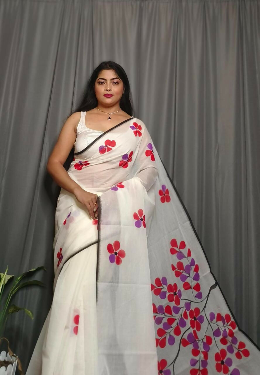 Exclusive Collection Beautiful White Red Pure Cotton Hand Print Handloom Saree With Running Blouse Piece - Swadesiicart
