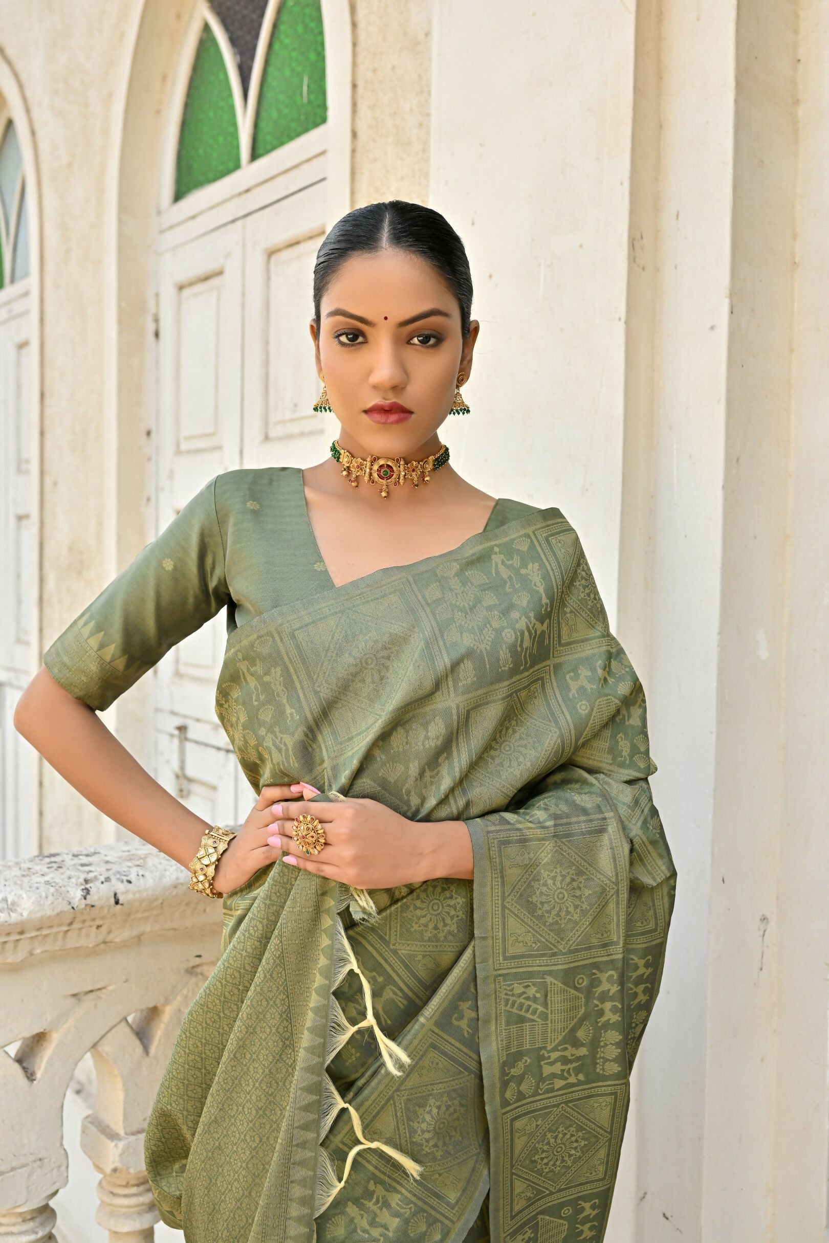 Vishnu Weaves Women's Mahendi Handloom Raw Silk Saree with Blouse - Swadesiicart