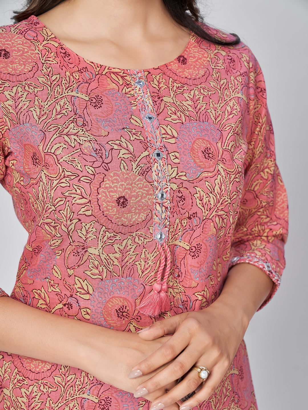 NOZ2TOZ Women's Pink Cotton Kurta & Pant With Dupatta- (3pcs set) - Swadesiicart