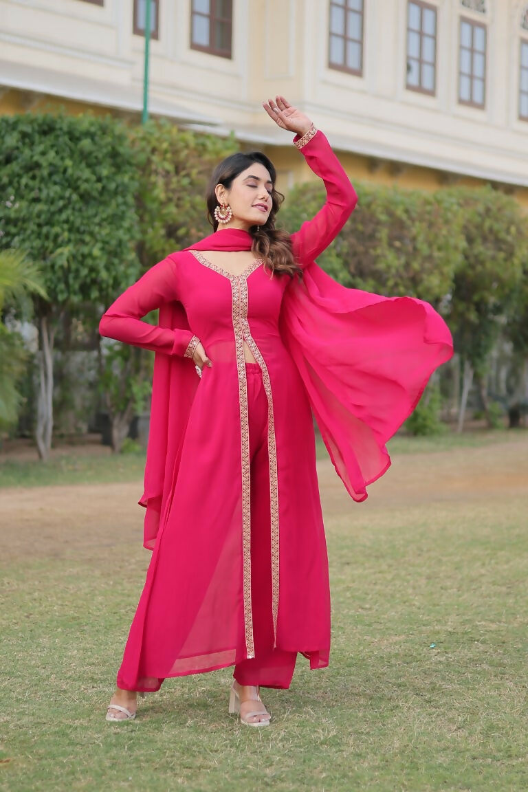 Jyoti Fashion Women's Pink Faux Blooming Embroidered Kurta with Trouser & Dupatta | Swadesiicart