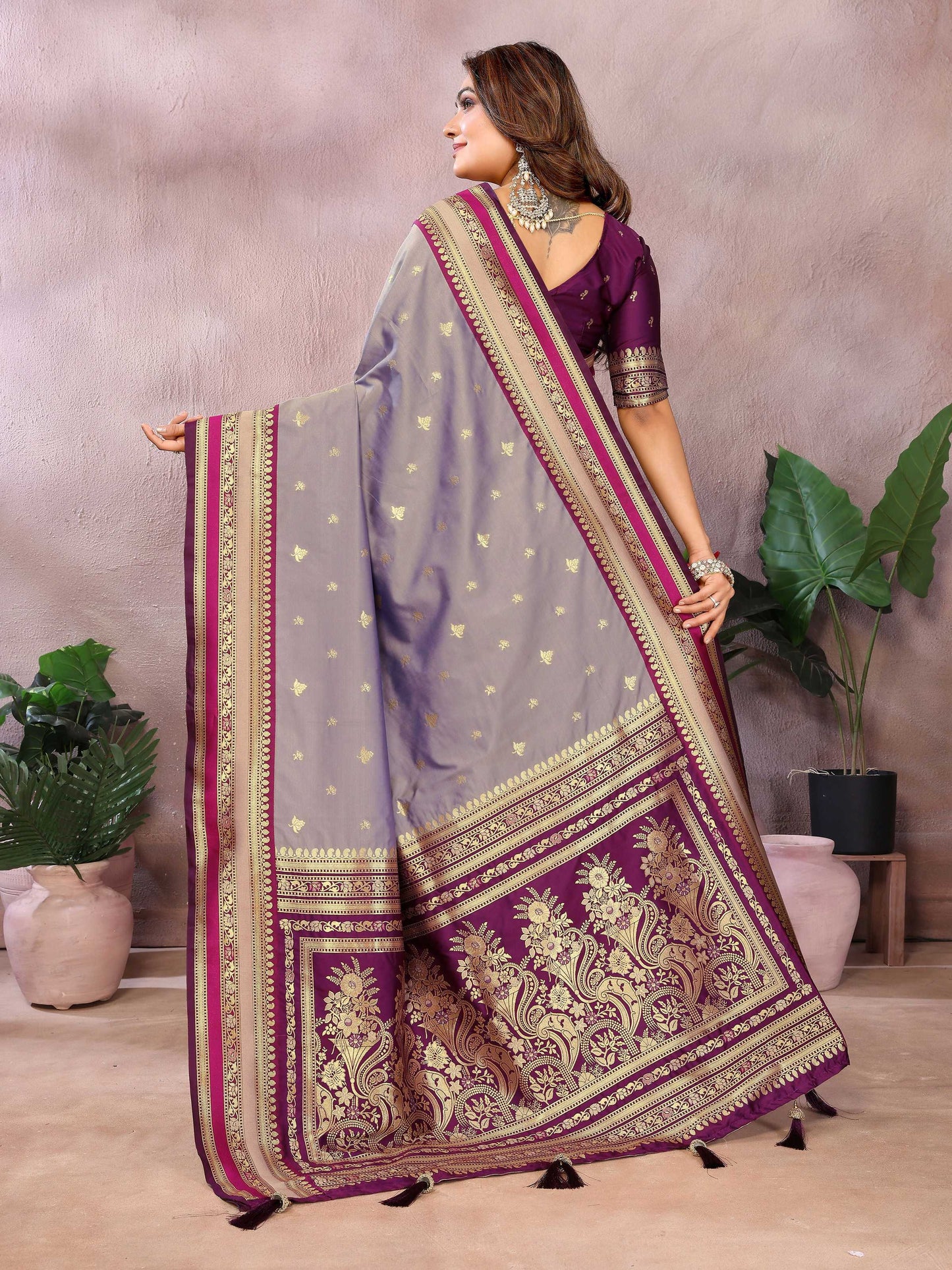 Aastha Fashion Grey Kalamkari Silk Weaving Saree
