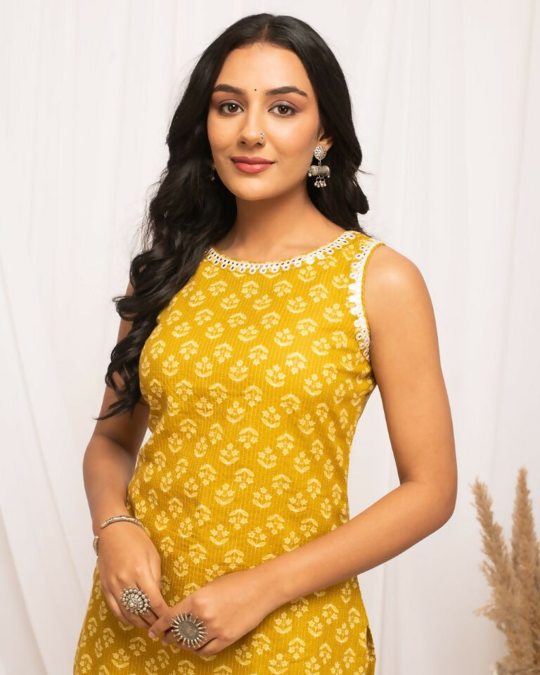 FIORRA Women's Floral Printed Yellow Cotton Straight Kurta - Swadesiicart