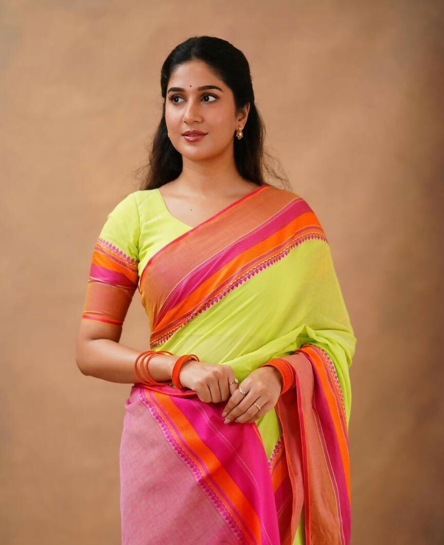 Exclusive Collection Light Green Beautiful Khadi Cotton Handloom Saree - Swadesiicart