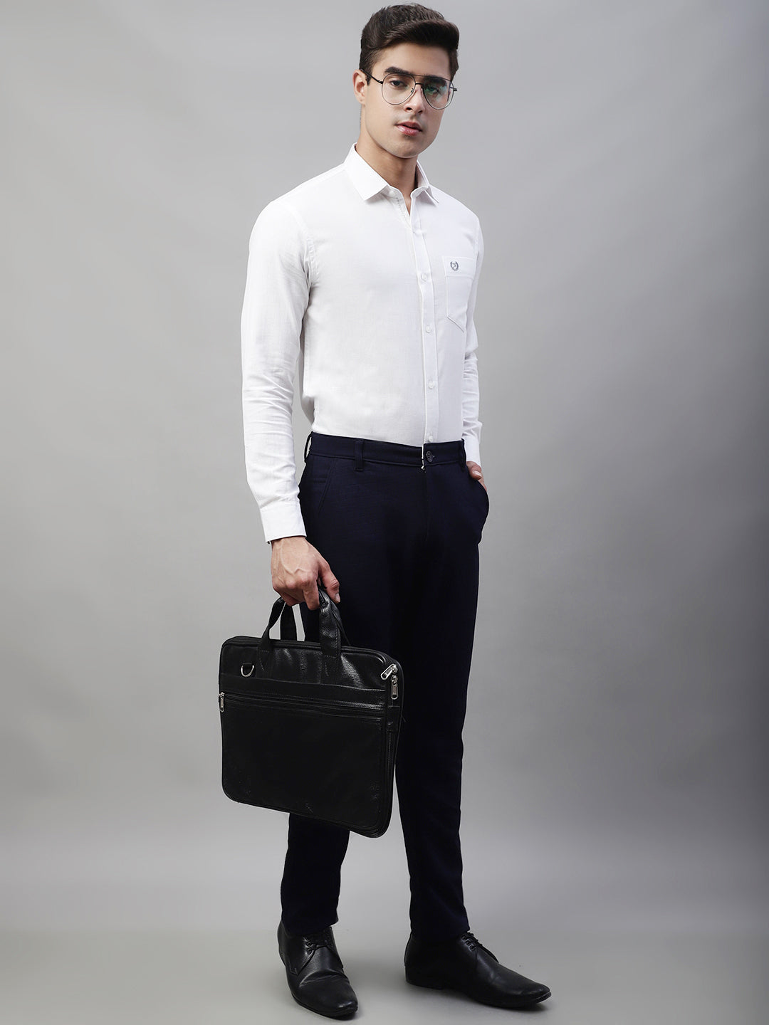 Jainish Men's Navy Blue Tapered Fit Formal Trousers | Swadesiicart