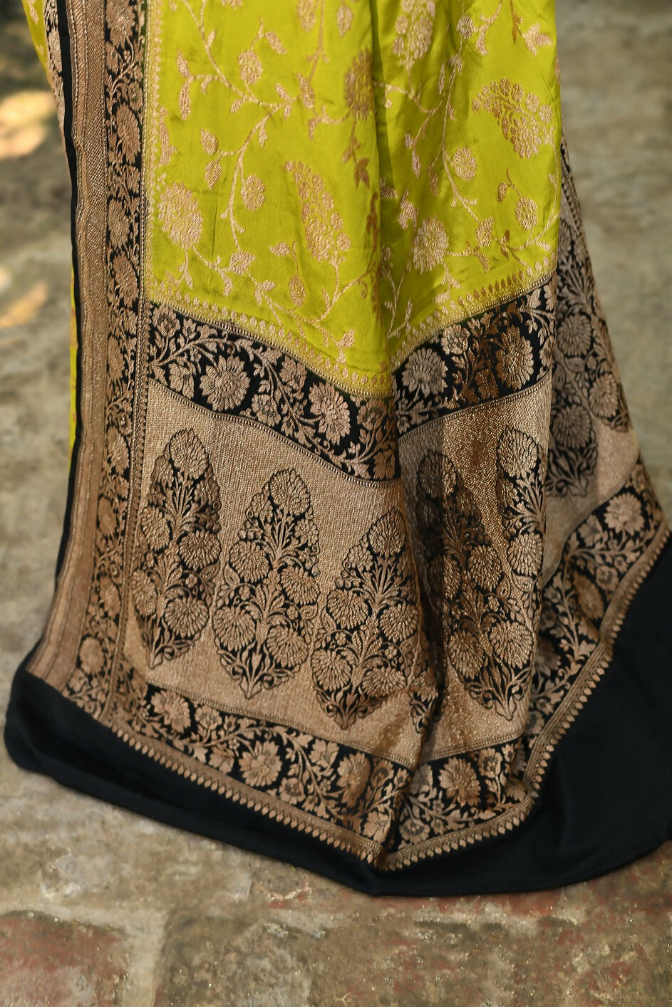 Joban Fashion Green Crepe Chiffon Pure Handloom Banarasi Silk Saree | Swadesiicart