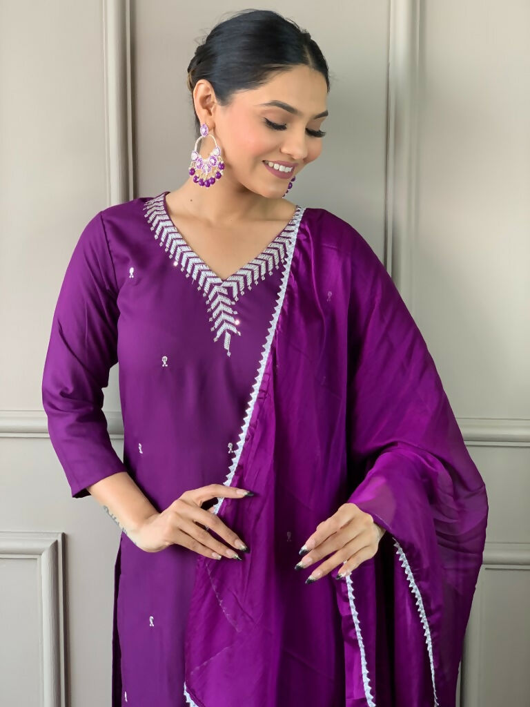 Partywear Designer Ryon Slub White Stitched Suit With Dupatta - Tanisha | Swadesiicart