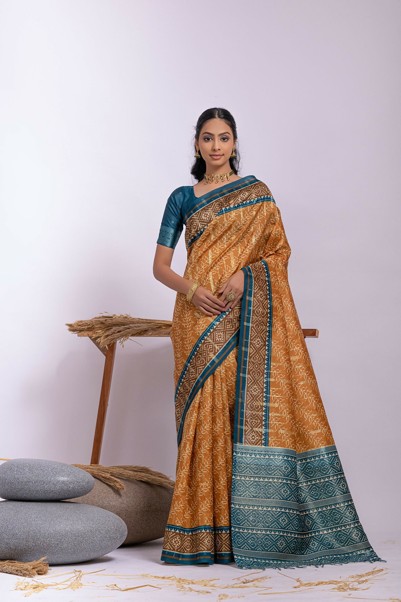 Vishnu Weaves Women's Yellow Soft Tussar Silk Zari Woven Saree with Blouse - Swadesiicart