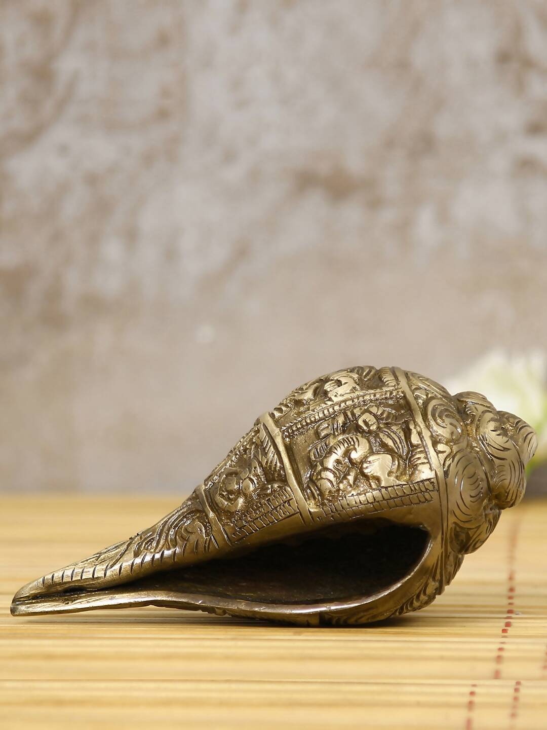 eCraftIndia Gold-Toned Handcrafted Auspicious Lord Ganesha Shankh Showpiece | Swadesiicart