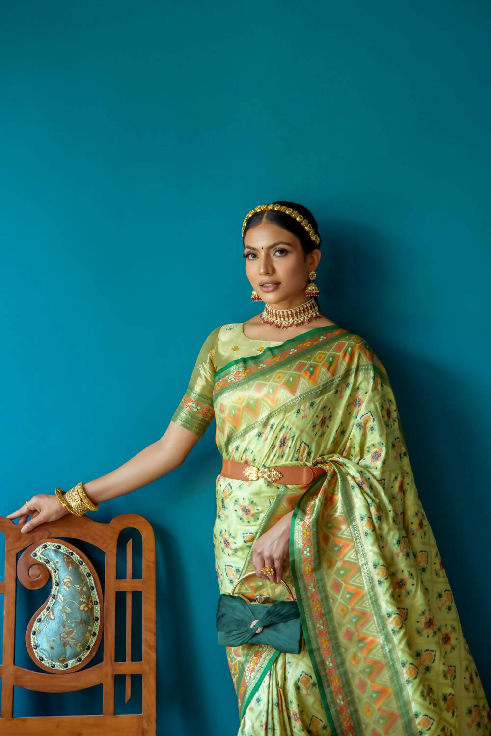 Vishnu Weaves Women's Pista Patola Banarasi Silk Meenakari Zari Woven Saree with Blouse - Swadesiicart