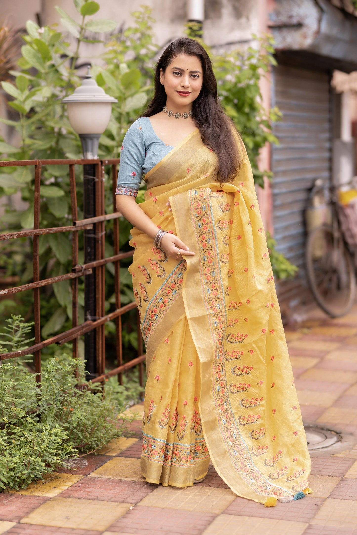 Yellow Pure Linen Ethnic Motifs Saree with Unstitched Blouse - Hiral Fashion | Swadesiicart
