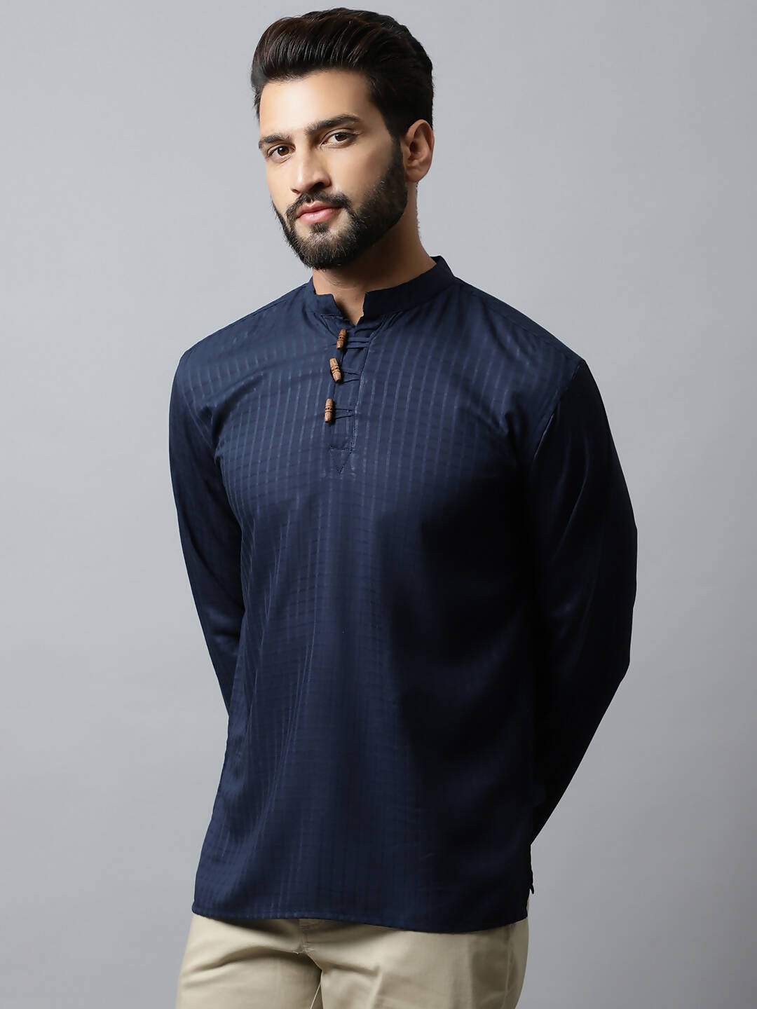 Even Apparels Navy blue Color Pure Cotton Men's Kurta With Side Placket (CHK082) | Swadesiicart