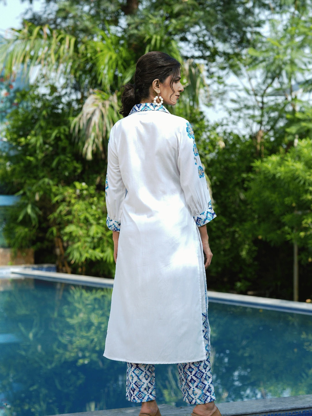 Yufta Blue White Printed Pure Cotton Kurta with Trousers - Swadesiicart