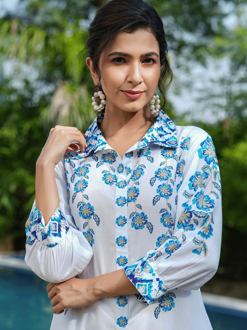 Yufta Blue White Printed Pure Cotton Kurta with Trousers - Swadesiicart