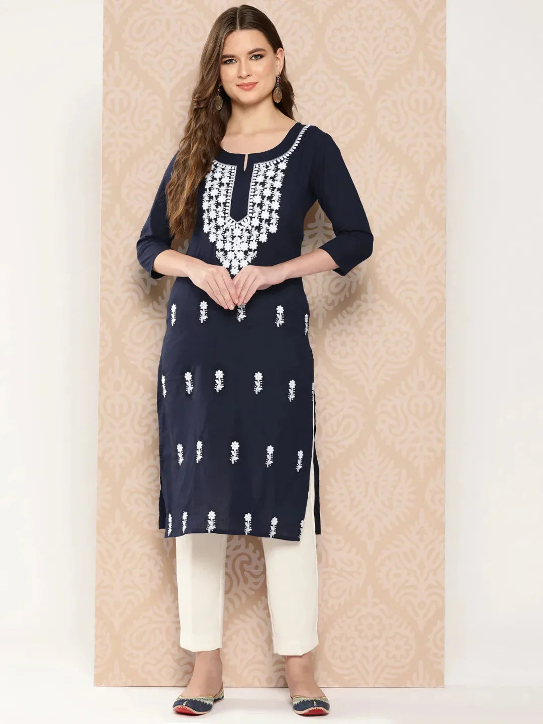 Yufta Floral Yoke Design Chikankari Kurta - Swadesiicart