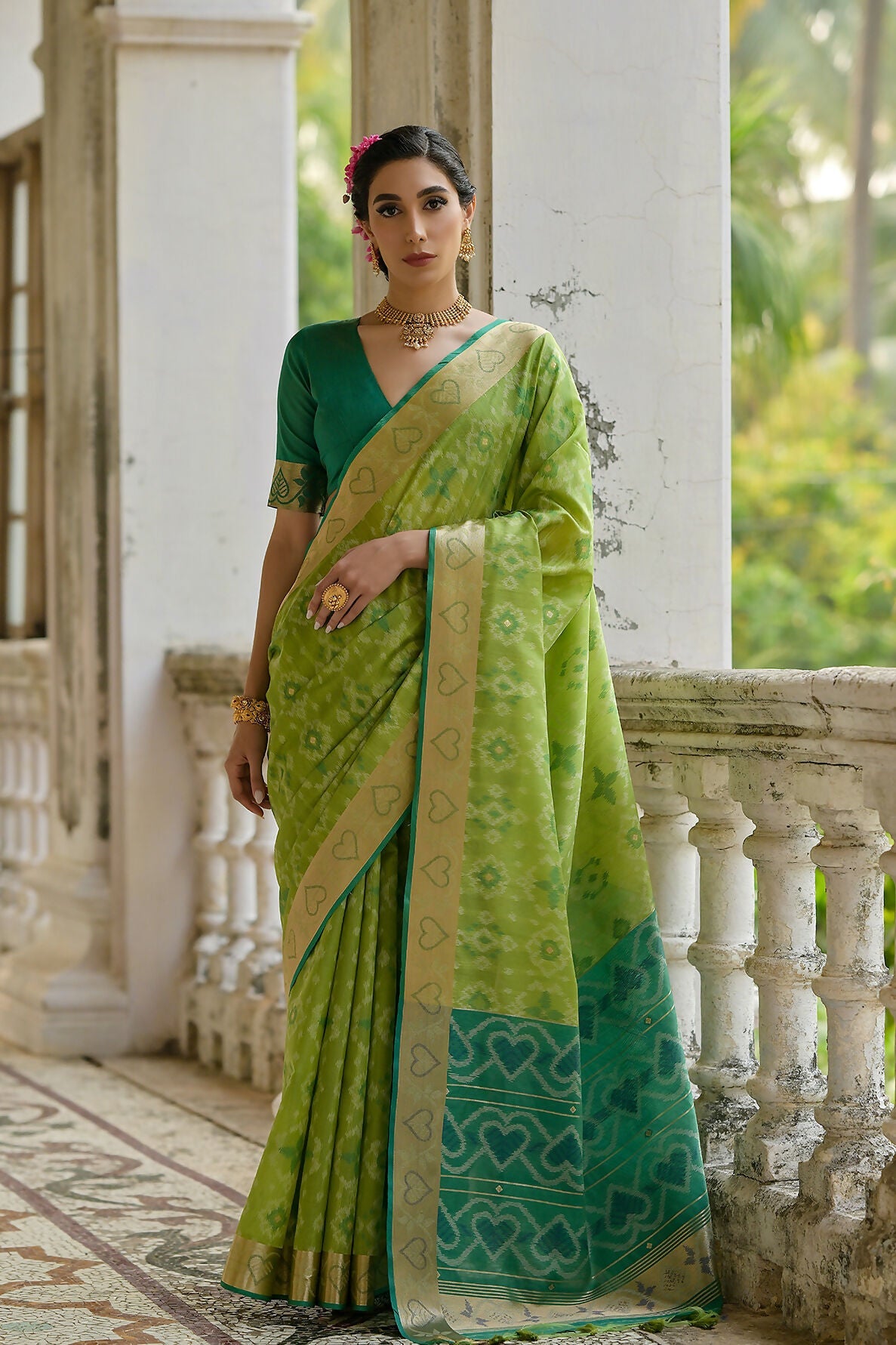Vishnu Weaves Women's Pista Raw Silk Thread Ikkat Woven Saree with Blouse - Swadesiicart