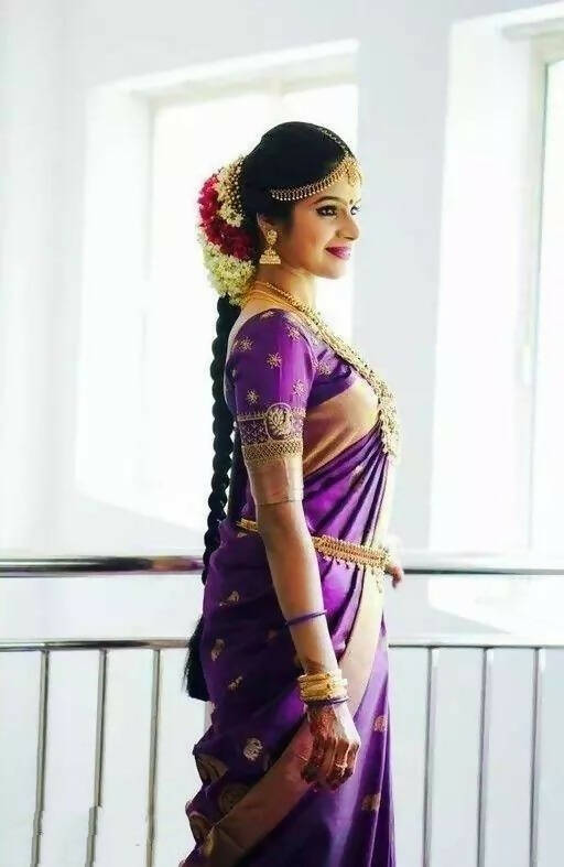 DEIANA'S Beautiful Designer Golden zari Soft Lichi Silk Saree - Purple - Swadesiicart