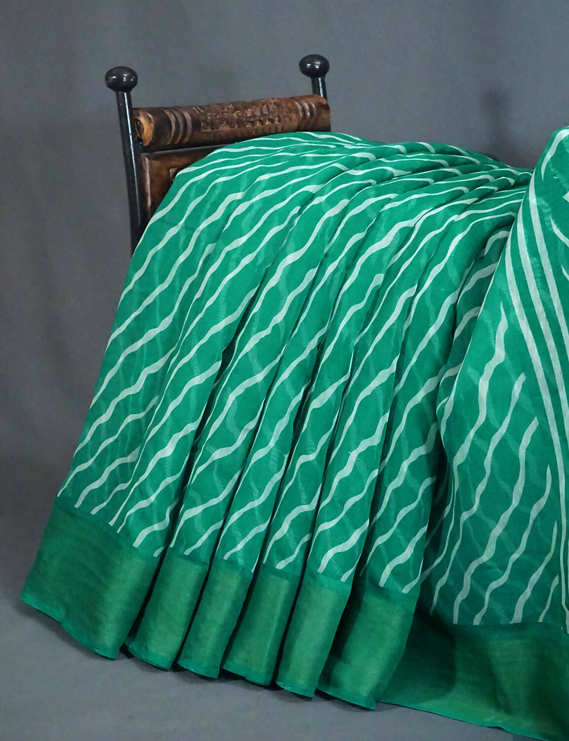 Shades Of Leaf Green With Lehariya Design Semi Chanderi Saree By Gayathri Reddy Designer Studio | Swadesiicart