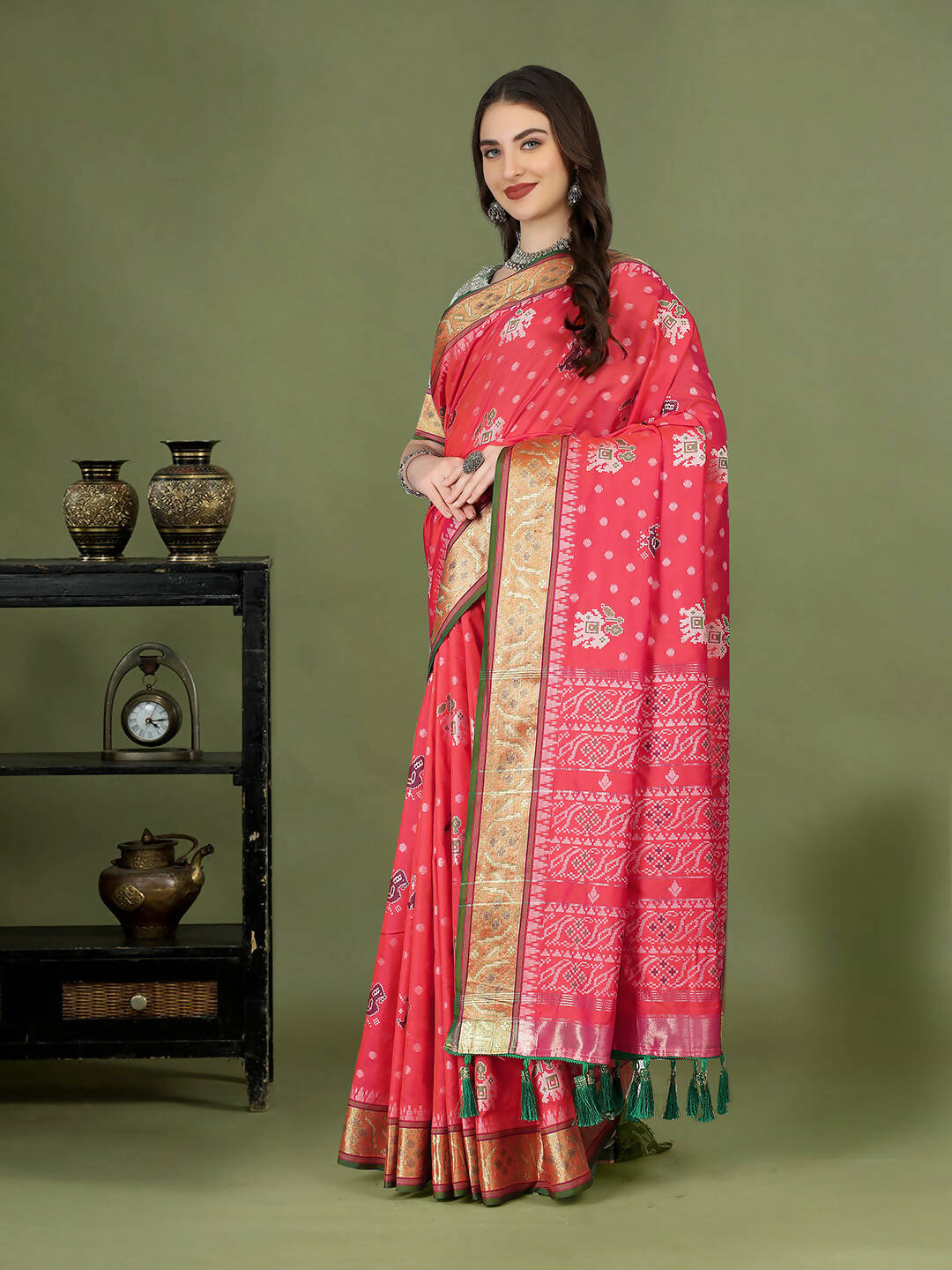 Lorenvalley Fashion Peach Patola Silk Woven Design Zari Meenakari Weaving Saree - Swadesiicart