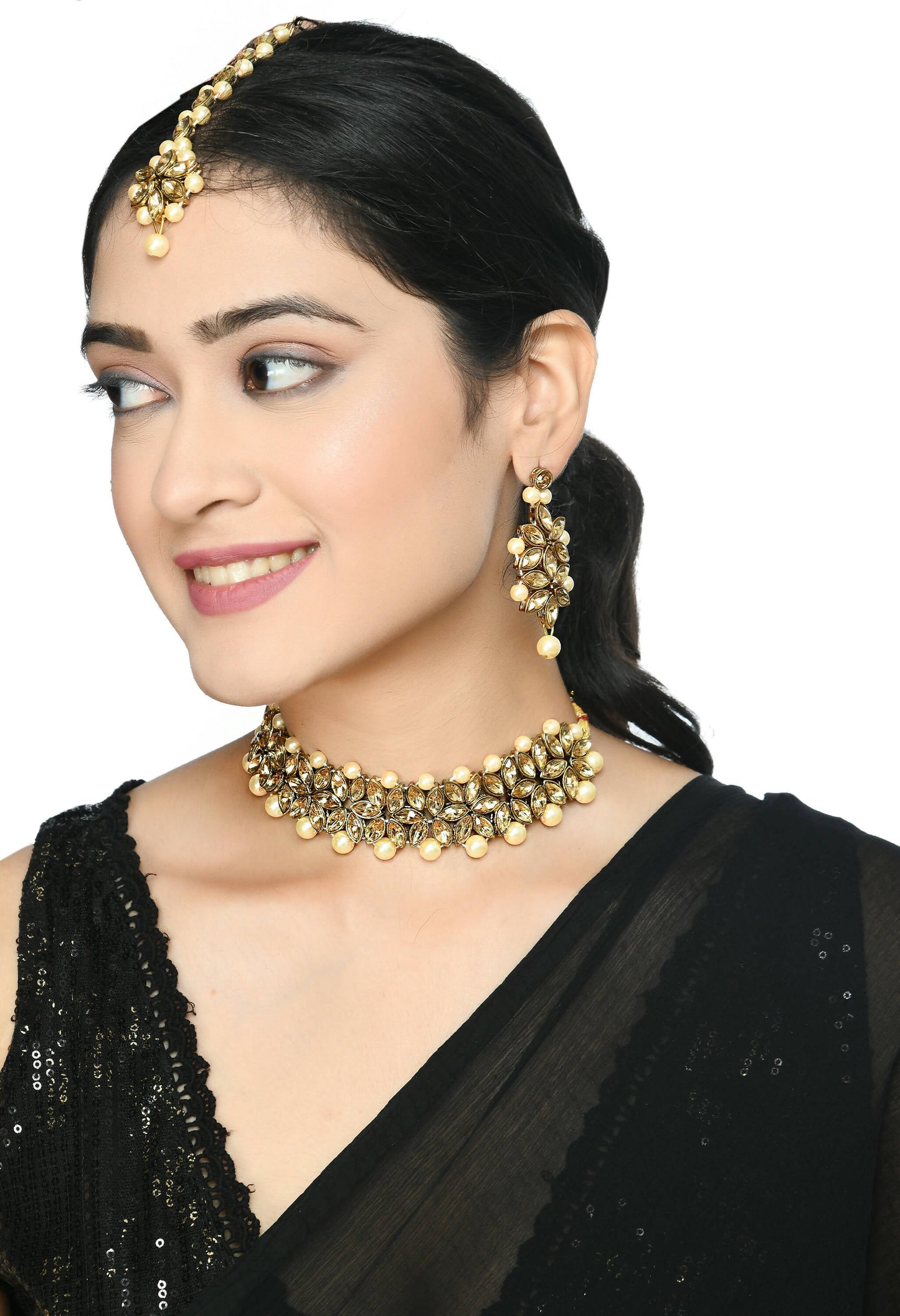 Mominos Fashion Johar Kamal Gold-Polished Brass Finish Kundan/Pearls Choker For Women (Golden) | Swadesiicart