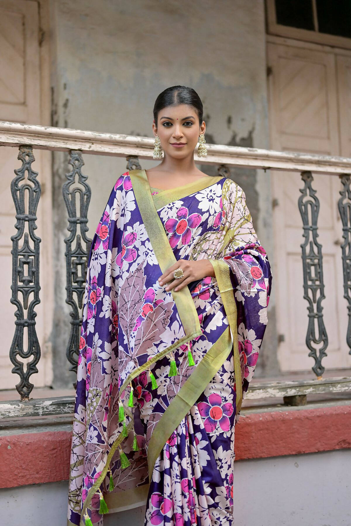 Vishnu Weaves Women's Navy-Blue Cotton Silk Printed Saree with Blouse - Swadesiicart