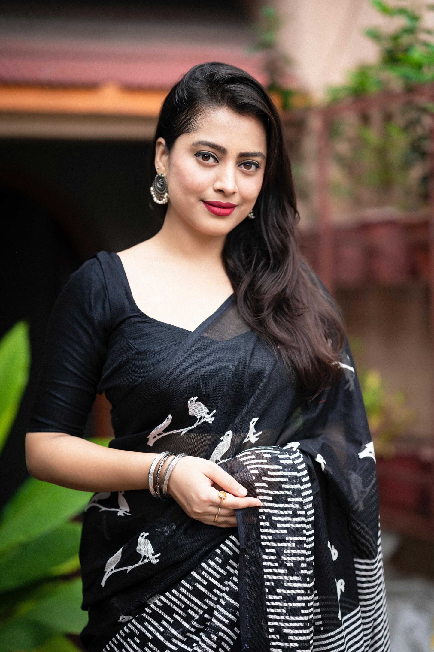 Black Silk Blend Ethnic Motifs Saree with Unstitched Blouse - Hiral Fashion | Swadesiicart