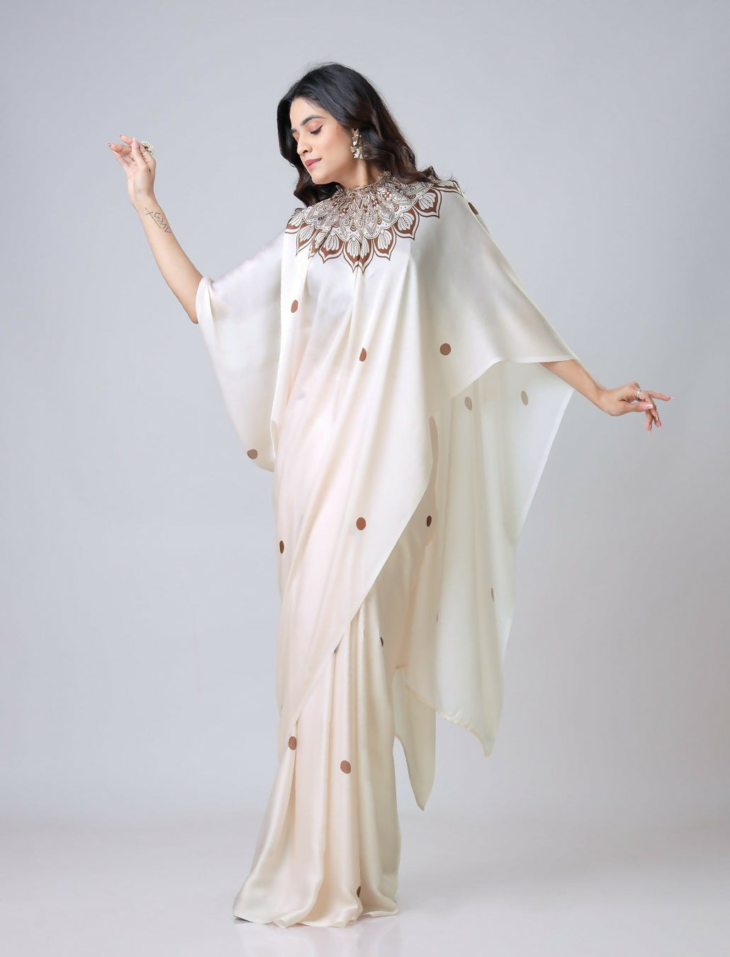Vastranavya Ivory Mandala Print Free Hand Ready to Wear Saree | Swadesiicart