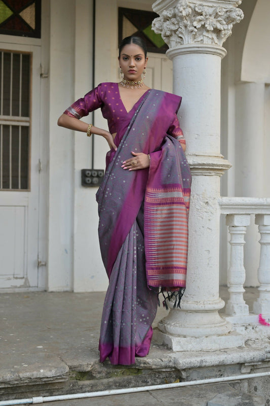 Vishnu Weaves Women's Grey Raw Silk Saree with Blouse - Swadesiicart