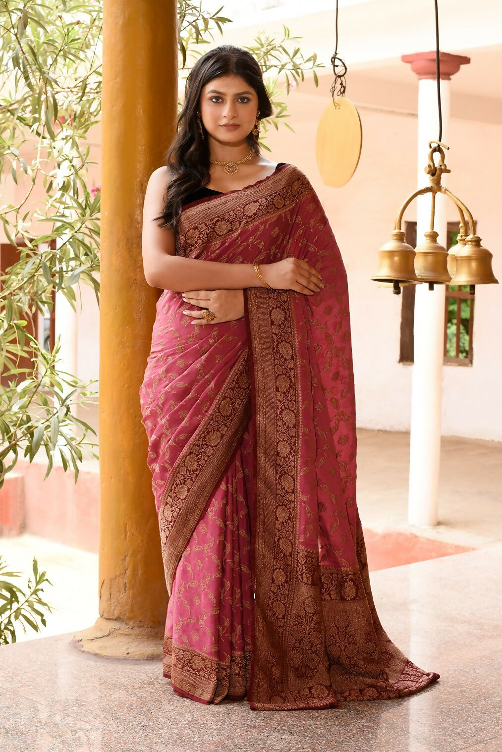 Joban Fashion Dark Pink Crepe Chiffon Pure Handloom Banarasi Silk Saree | Swadesiicart