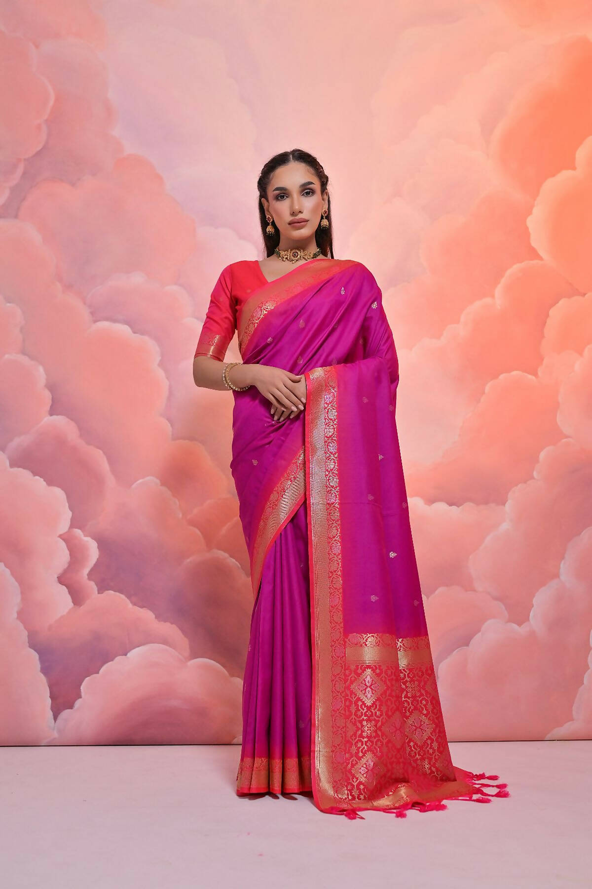 Vishnu Weaves Women's Wine Soft Silk Zari Woven Saree with Blouse - Swadesiicart