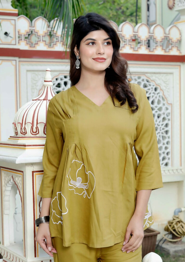 Miravan Women's Mehandi Solid Co-Ord Set - Swadesiicart