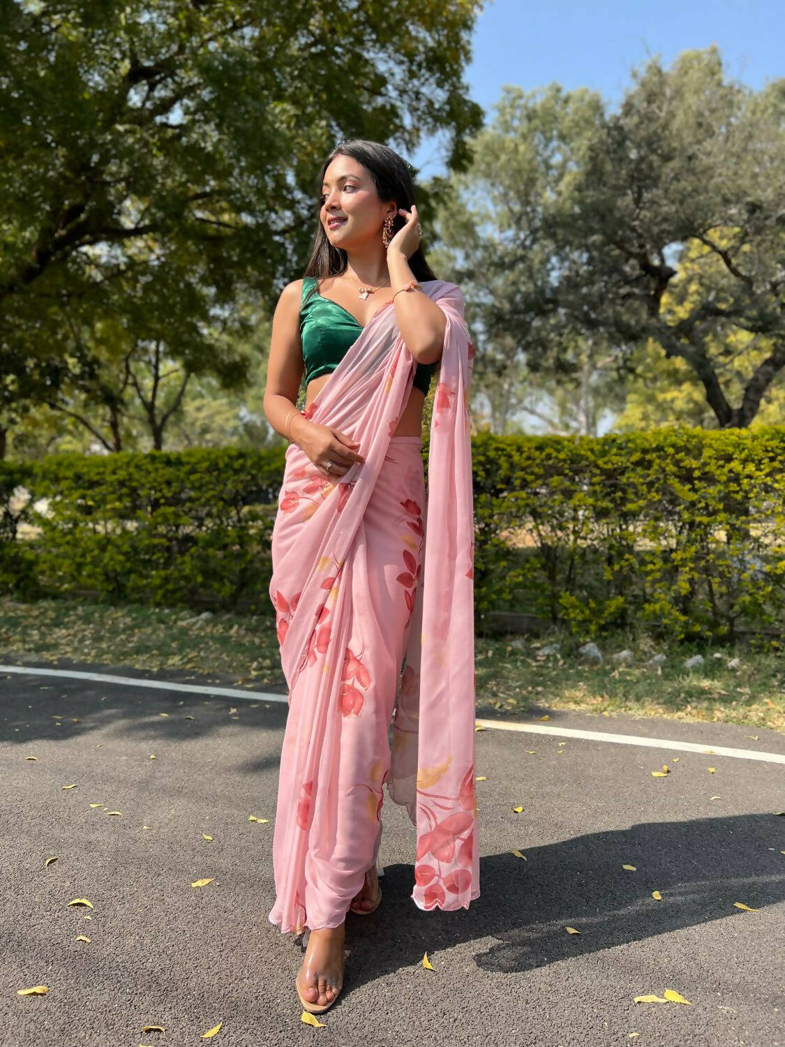 Vamsee Pink Chiffon Designer Saree - Swadesiicart