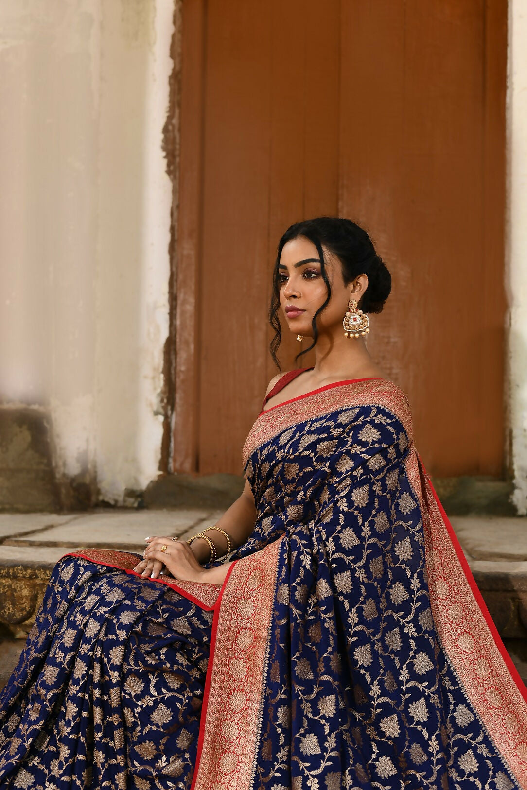 Joban Fashion Navy Blue Crepe Chiffon Pure Handloom Banarasi Silk Saree | Swadesiicart