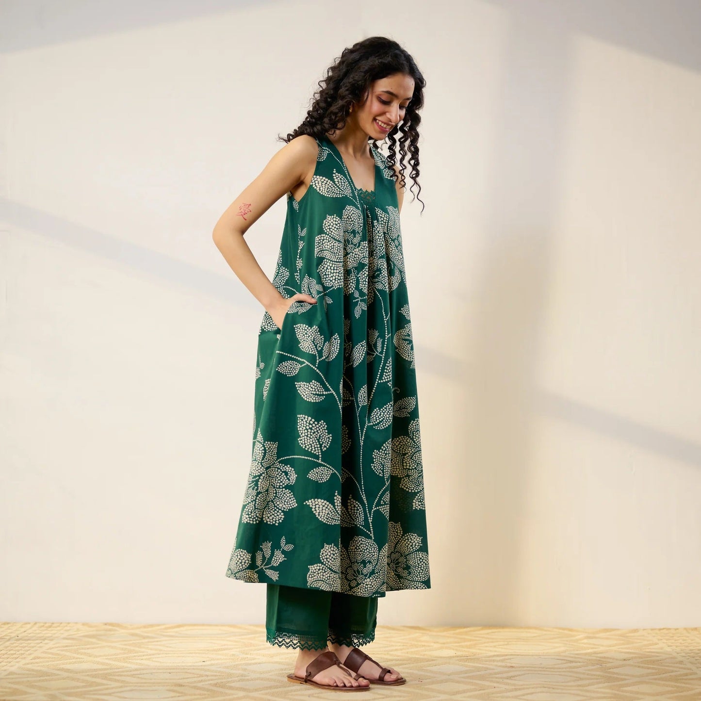 Pimu Women Floral Printed Pleated Pure Cotton Kurta with Palazzos-Green - Swadesiicart