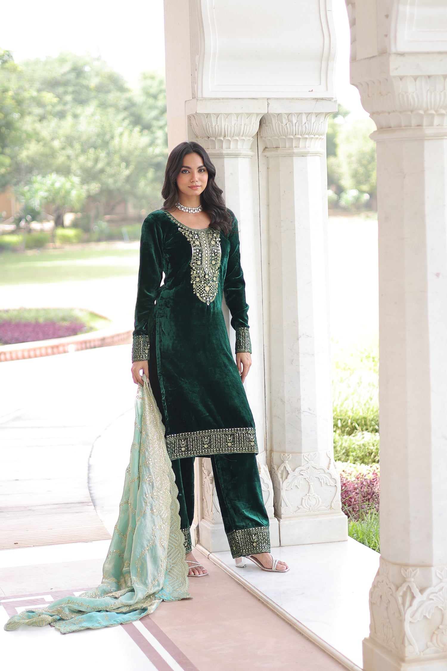 Lorenvalley Fashion Green Velvet with Rich Sequins & Zari Embroidered work Kurta Pant with Dupatta - Swadesiicart