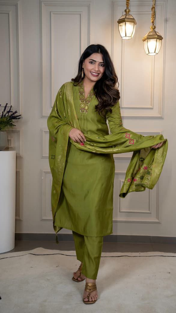 Lorenvalley Fashion Green Roman Silk Embroidery Sequence Work Kurta Pant with Dupatta - Swadesiicart