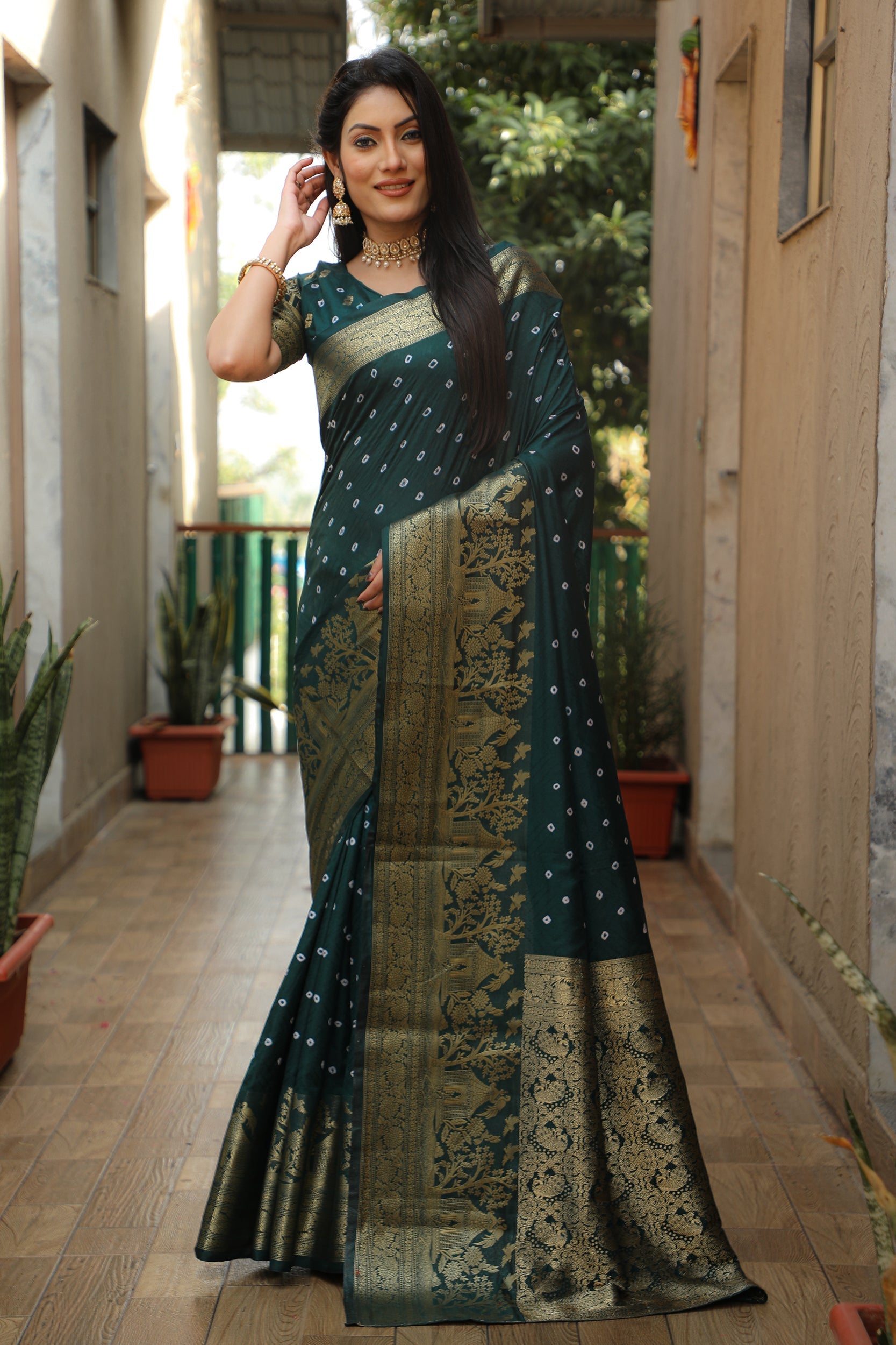 Lorenvalley Premium Pure Handmade Bandhej Kanjivaram silk saree with Zari Weaving Rich Pallu saree - Green - Swadesiicart