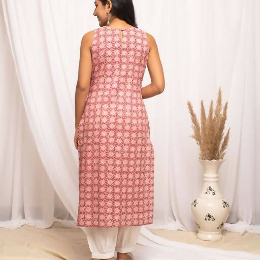 FIORRA Women's Floral Printed Pink Cotton Straight Kurta - Swadesiicart