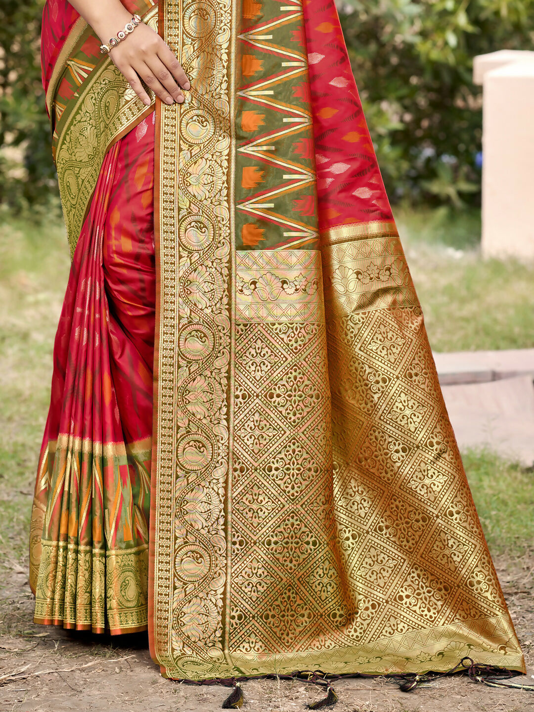 Shree Shyam Fashion Red Pochampally Silk Saree