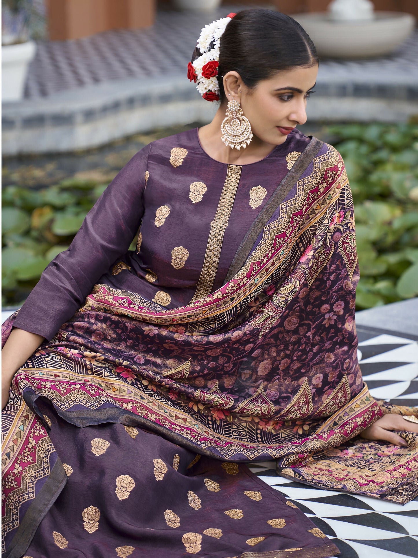 Jyoti Fashion Women's Purple Pure Silk Elegant Jacquard Woven Kurta with Trouser & Dupatta | Swadesiicart