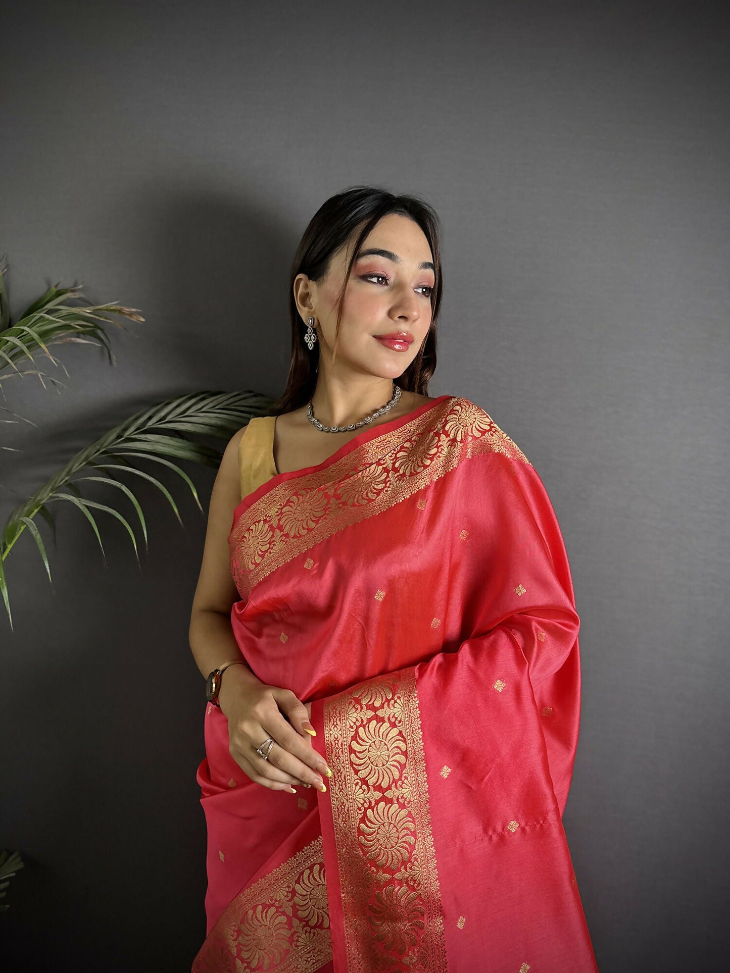 Joban Fashion Red Banarasi Cotton Silk Woven Saree | Swadesiicart