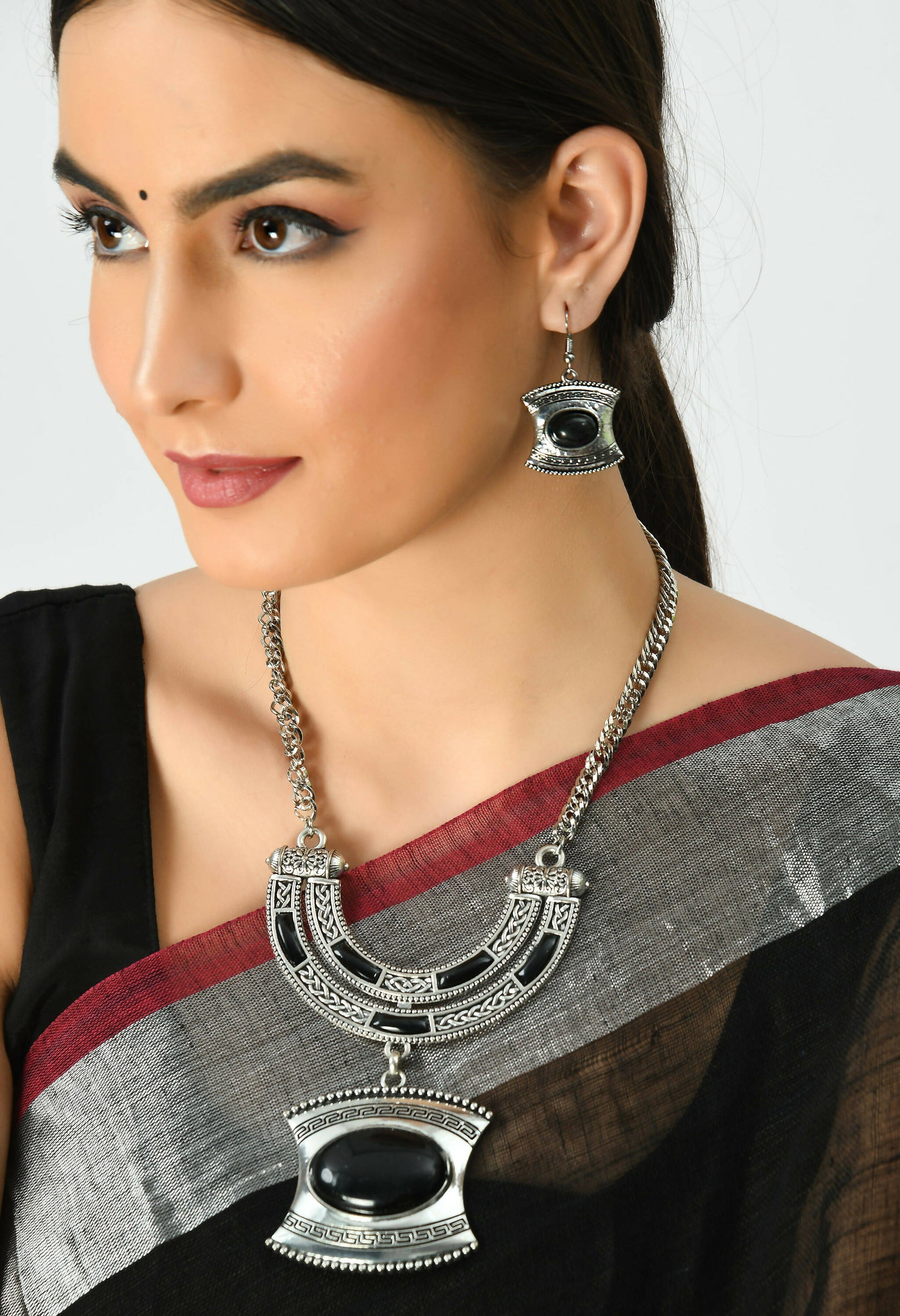 Mominos Fashion Johar Kamal Oxidised Silver-Plated Stone Work Long Necklace Handicraft | Swadesiicart
