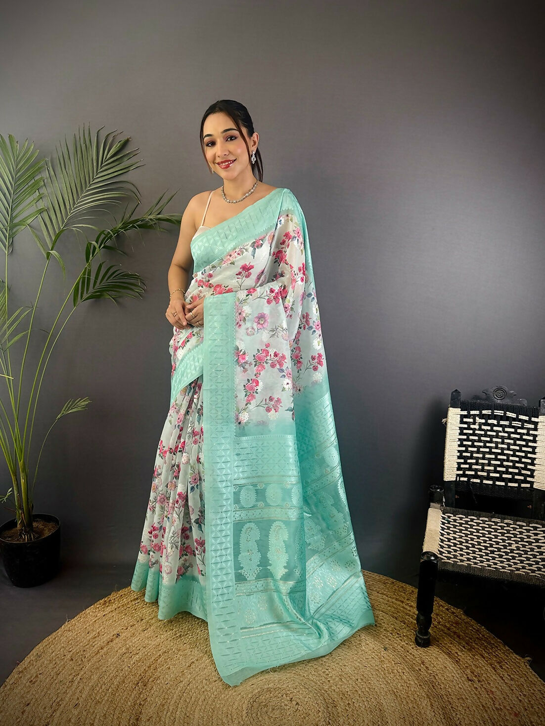 Joban Fashion Cyan Blue Floral Motifs Banarasi Silk Sarees | Swadesiicart