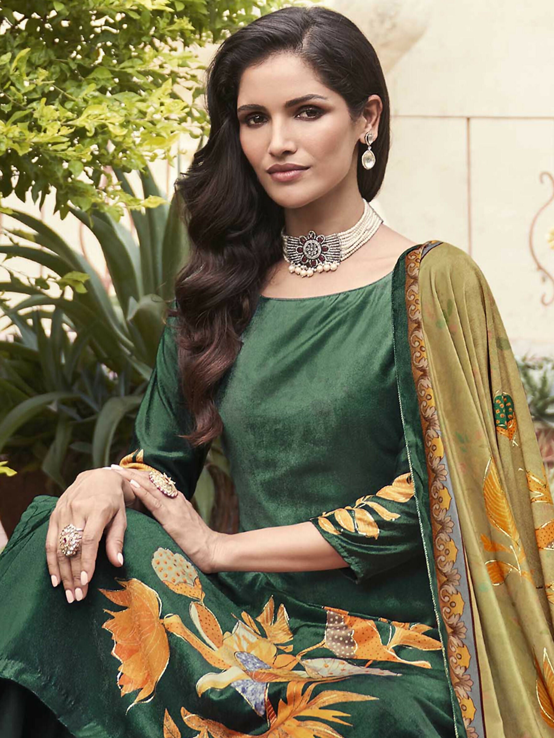 Jyoti Fashion Women's Green Velvet Floral Digital Printed Kurta with Trouser & Dupatta | Swadesiicart