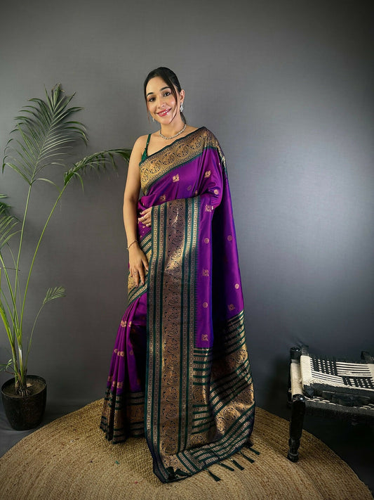Joban Fashion Banarasi Magenta Woven Soft Silk Saree | Swadesiicart