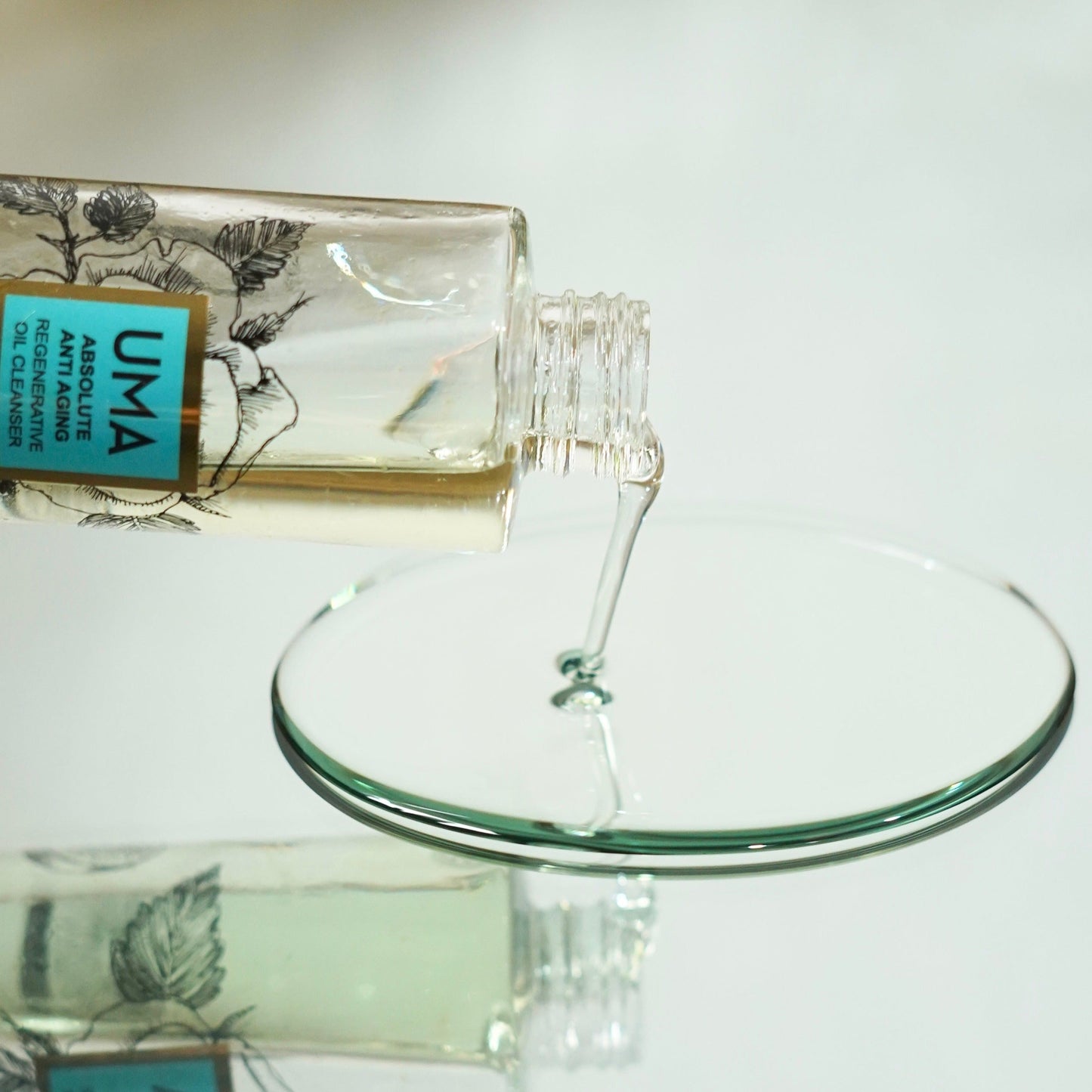 UMA Absolute Anti Aging Regenerative Oil Cleanser